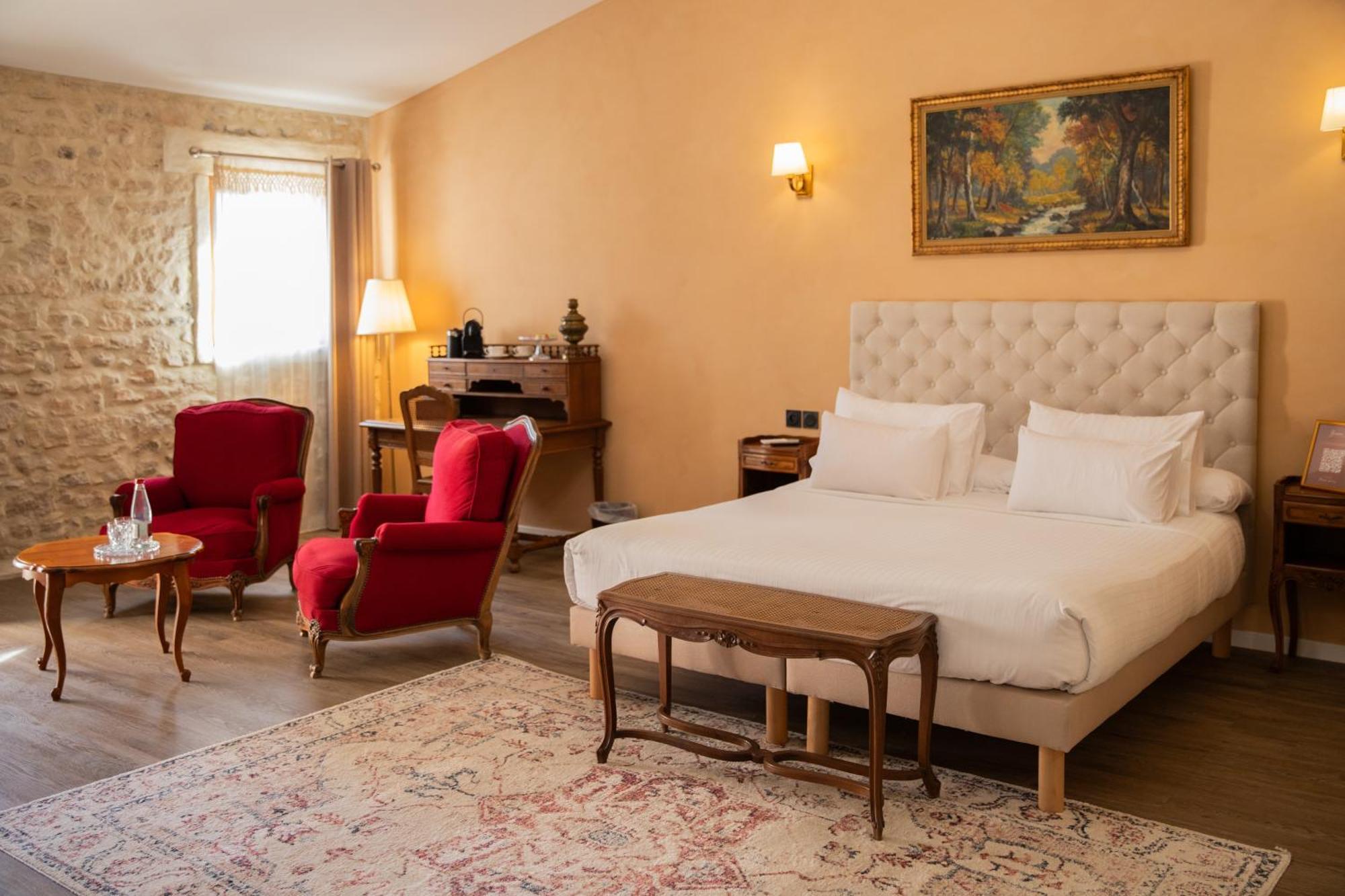Maison Roucas - Restaurant Et Chambres D'Hotes Solérieux 외부 사진