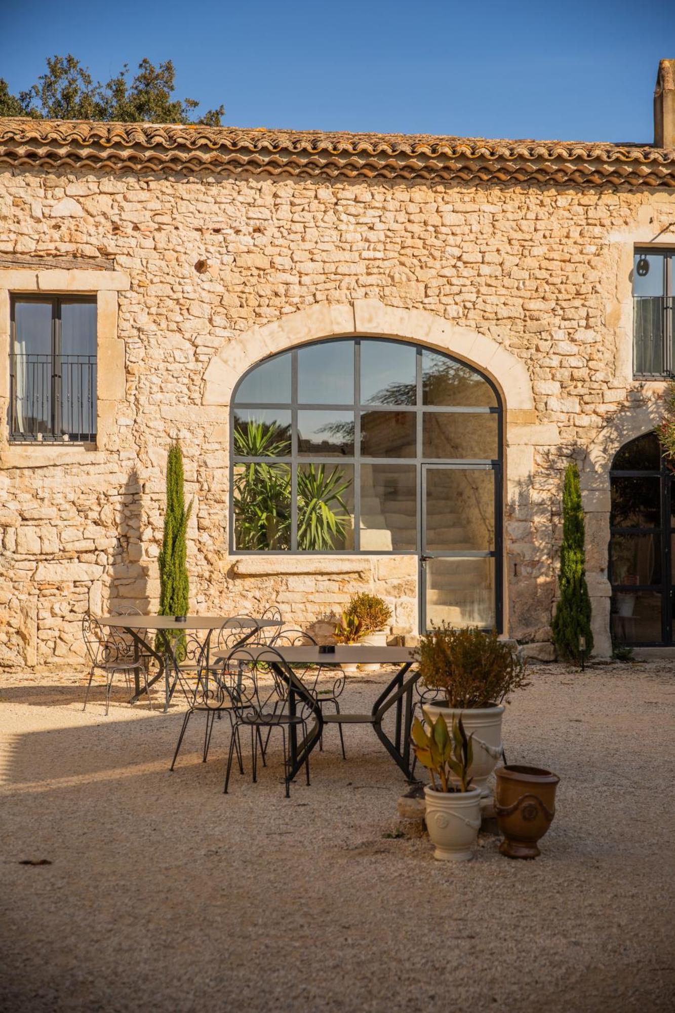 Maison Roucas - Restaurant Et Chambres D'Hotes Solérieux 외부 사진
