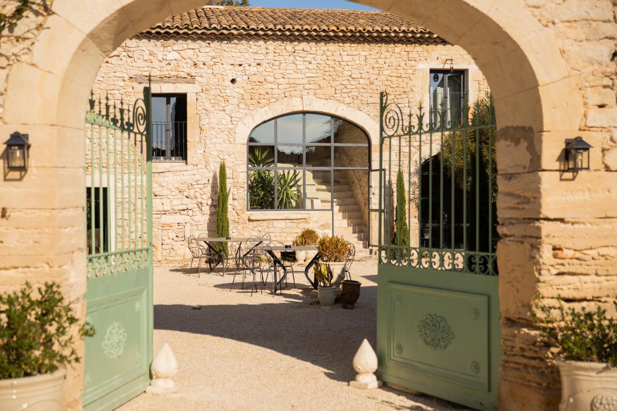 Maison Roucas - Restaurant Et Chambres D'Hotes Solérieux 외부 사진