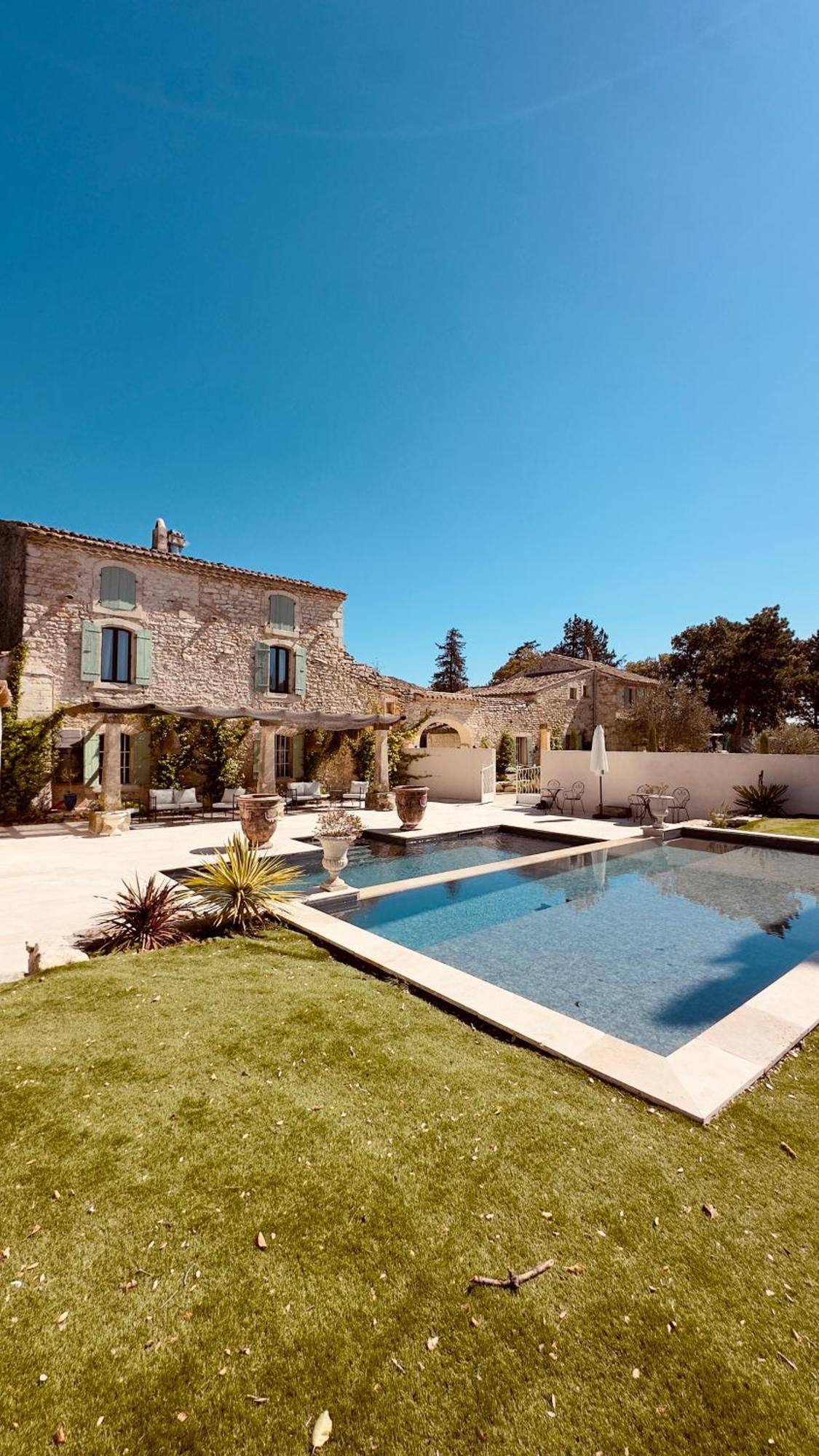 Maison Roucas - Restaurant Et Chambres D'Hotes Solérieux 외부 사진